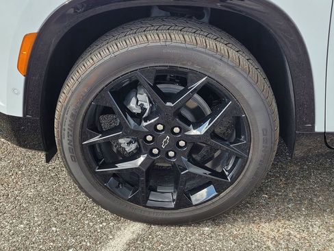 New 2026 Chevrolet Traverse RS image 12