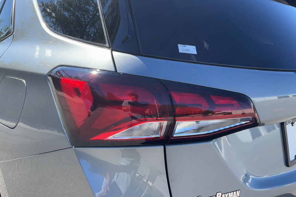 Used 2023 Chevrolet Equinox LT w/ Driver Convenience Package FWD image 28