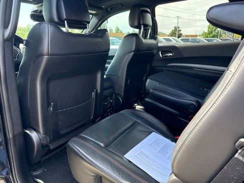 Used 2018 Dodge Durango R/T w/ Blacktop Package AWD/4WD image 17