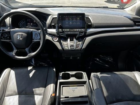 Used 2023 Honda Odyssey Elite image 15