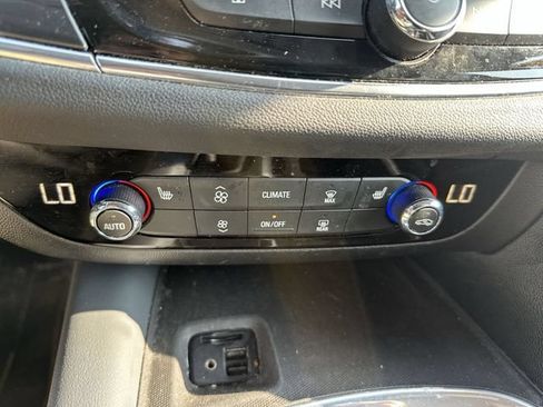 Used 2020 Buick Enclave Essence w/ LPO, Floor Liner Package FWD image 19