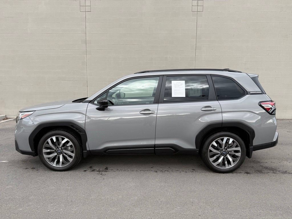 Used 2025 Subaru Forester Touring w/ Popular Package - Touring AWD/4WD image 2