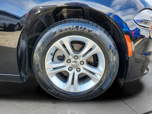 Used 2021 Dodge Charger SXT w/ Leather Interior Group image 28