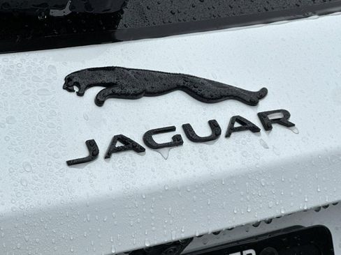 New 2025 Jaguar F-PACE R-Dynamic S AWD/4WD image 22