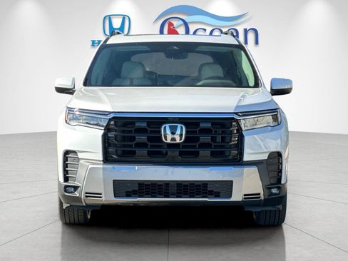 New 2026 Honda Pilot Touring image 8