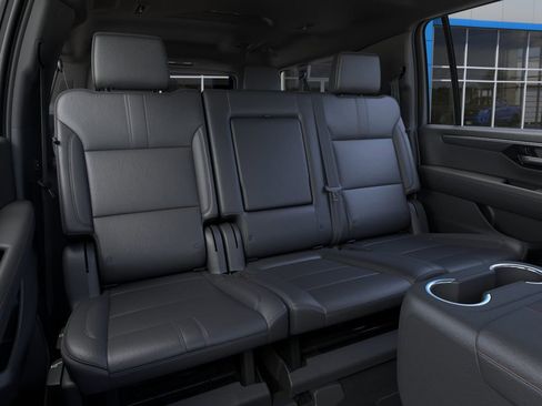 New 2026 Chevrolet Suburban RST AWD/4WD image 18