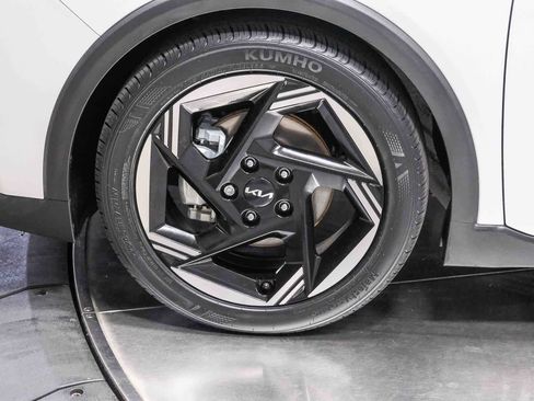 Used 2025 Kia K4 EX FWD image 10