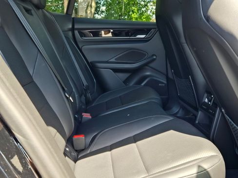 Used 2024 Porsche Macan 4 Electric image 35