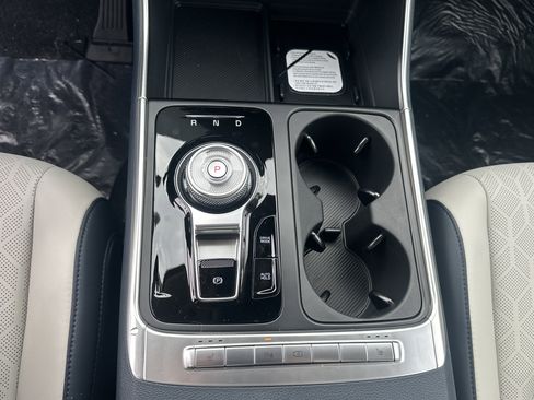 New 2026 Kia Carnival EX FWD image 16