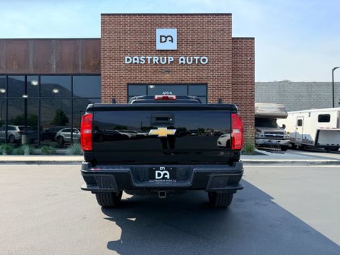Used 2017 Chevrolet Colorado Z71 AWD/4WD image 6