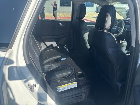 Used 2020 Ford Escape SEL FWD image 6