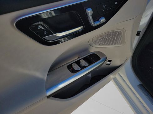 Certified 2025 Mercedes-Benz C 300 Sedan image 21