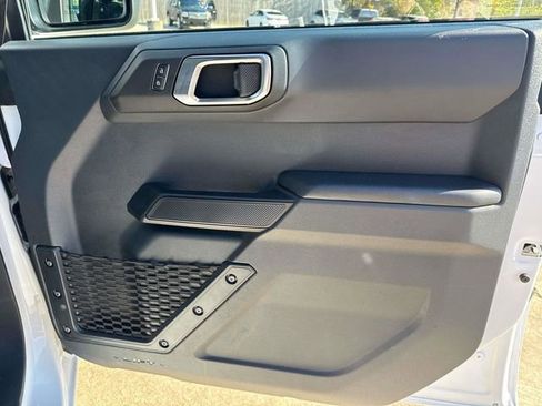 Used 2025 Ford Bronco Big Bend image 18