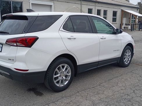 Used 2022 Chevrolet Equinox LT AWD/4WD image 3