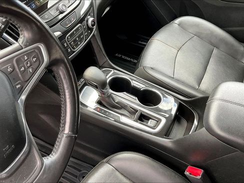 Used 2022 Chevrolet Equinox Premier FWD image 15