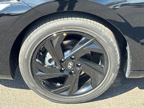 New 2026 Hyundai Elantra SEL Sport Premium FWD image 22