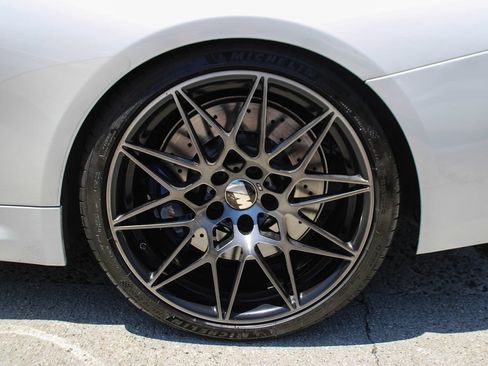 Used 2018 BMW M4 Coupe RWD image 32
