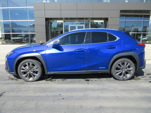 Used 2021 Lexus UX 250h F Sport w/ F Sport Premium Package AWD/4WD image 4