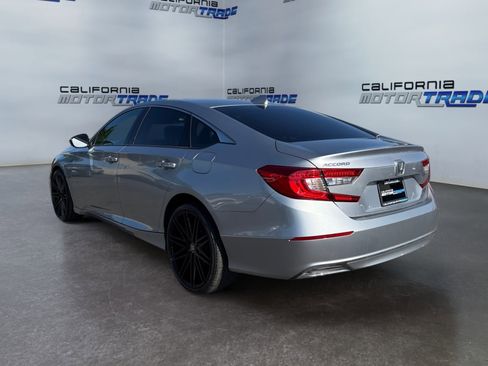 Used 2018 Honda Accord LX image 7