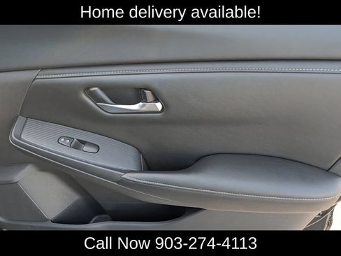 Used 2025 Nissan Sentra SV FWD image 32