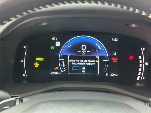 Used 2025 Toyota Camry SE image 16