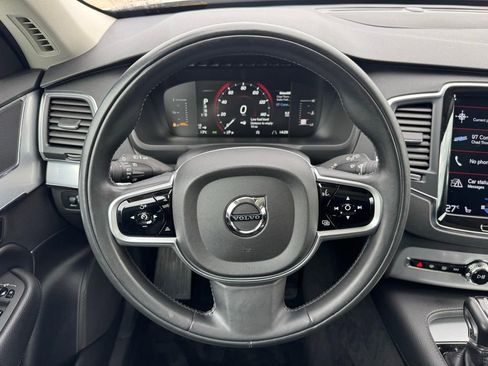 Used 2018 Volvo XC90 T5 Momentum w/ Convenience Package image 12