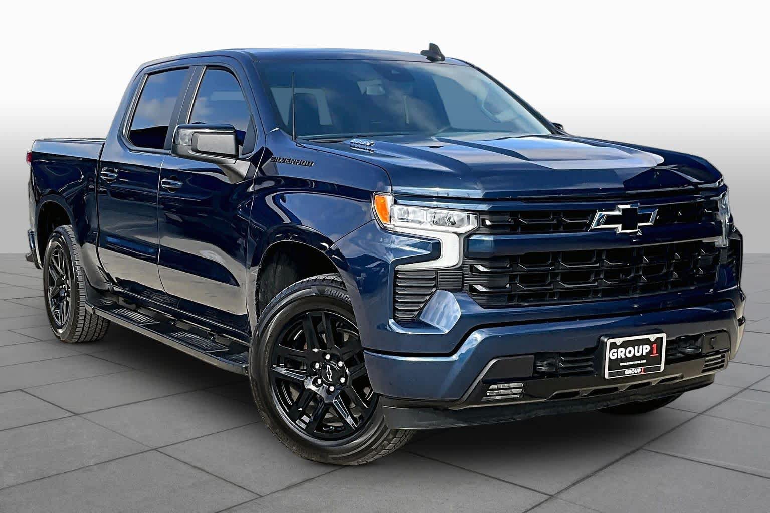 Used 2022 Chevrolet Silverado 1500 RST RWD image 3