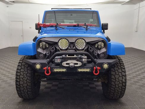 Used 2012 Jeep Wrangler Unlimited Rubicon w/ Connectivity Group AWD/4WD image 6