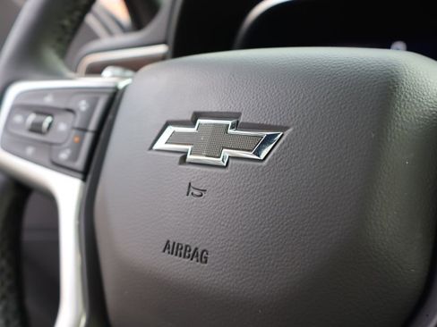 Used 2023 Chevrolet Suburban Z71 w/ Luxury Package image 33