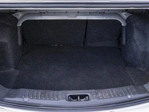 Used 2013 Ford Fiesta S image 22