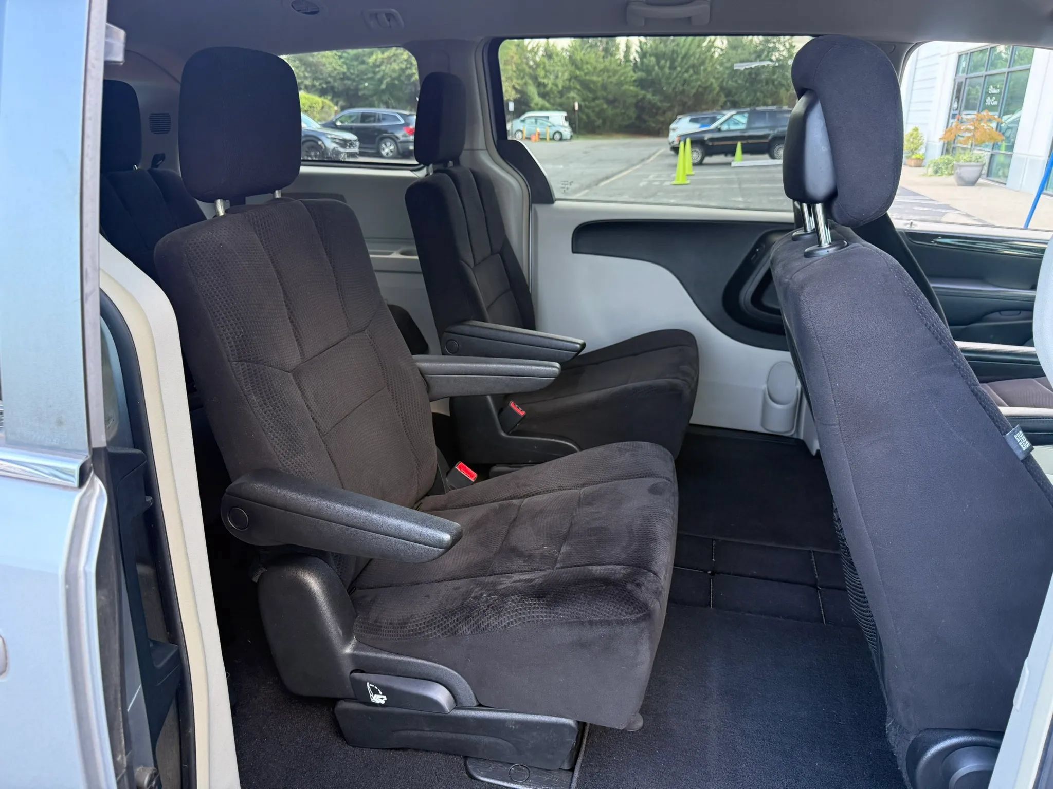 Used 2013 Dodge Grand Caravan Crew w/ Safety Sphere Group FWD image 22