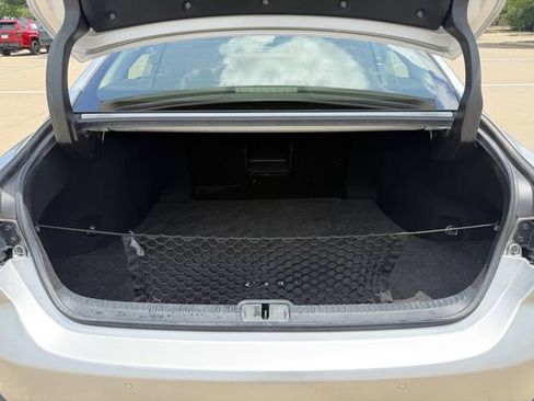 Used 2019 Lexus ES 300h w/ Accessory Package 2 FWD image 32