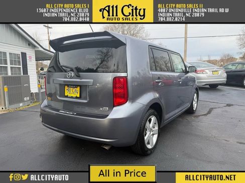 Used 2010 Scion xB Hatchback 4D image 7