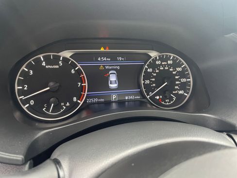 Used 2025 Nissan Altima 2.5 SV image 35