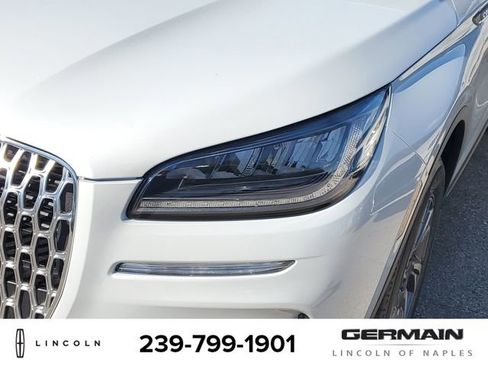 New 2026 Lincoln Corsair Premiere image 14