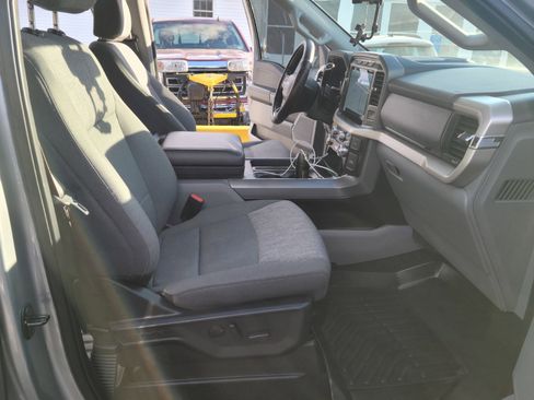 Used 2021 Ford F150 XLT w/ Equipment Group 302A High image 11