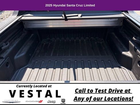 Used 2025 Hyundai Santa Cruz Limited AWD/4WD image 13
