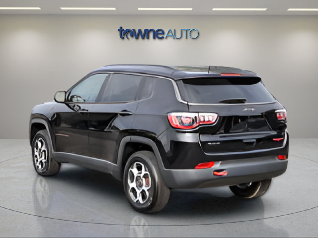 Used 2022 Jeep Compass Trailhawk AWD/4WD image 5