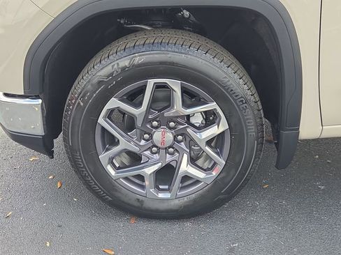 New 2026 GMC Sierra 1500 SLE w/ Max Trailering Package image 6