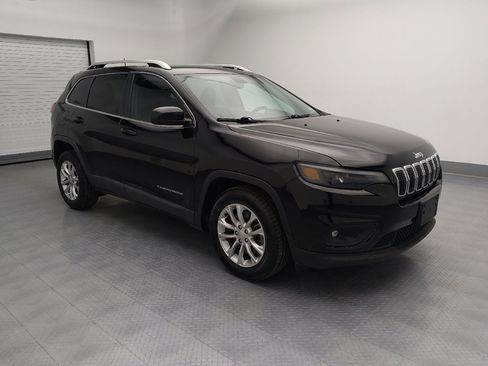 Used 2019 Jeep Cherokee Latitude w/ Popular Appearance Group image 11