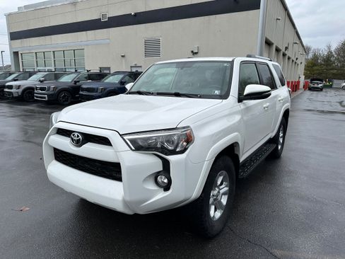 Used 2019 Toyota 4Runner SR5 image 1