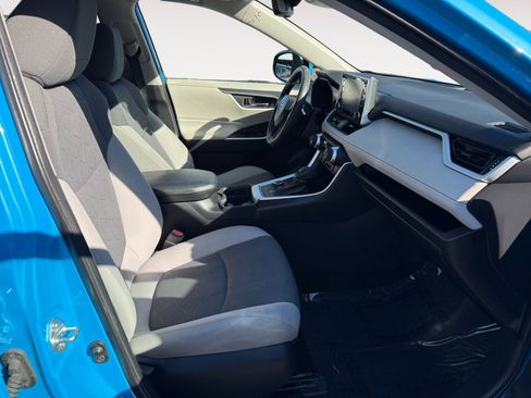 Used 2019 Toyota RAV4 XLE w/ Convenience Package image 19