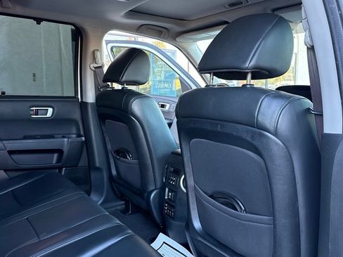 Used 2014 Honda Pilot Touring image 17