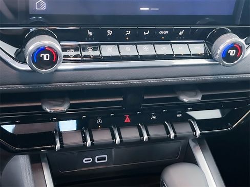 New 2026 Chevrolet Colorado LT w/ LT Convenience Package image 20