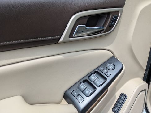 Used 2018 GMC Yukon XL Denali w/ Denali Ultimate Package RWD image 10