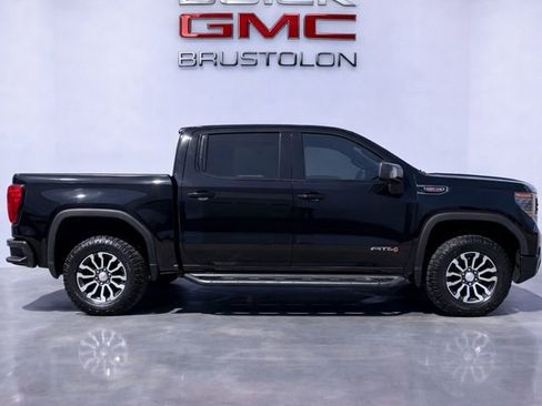 Used 2022 GMC Sierra 1500 AT4 w/ AT4 Premium Package image 5