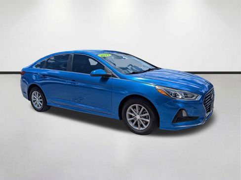 Used 2019 Hyundai Sonata SE FWD image 2