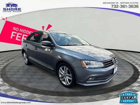 Used 2017 Volkswagen Jetta SEL image 3