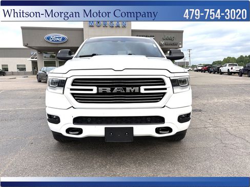 Used 2024 RAM 1500 Laramie AWD/4WD image 4
