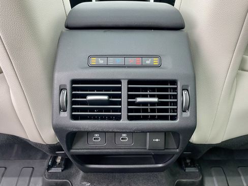 Certified 2024 Land Rover Discovery Sport S image 26